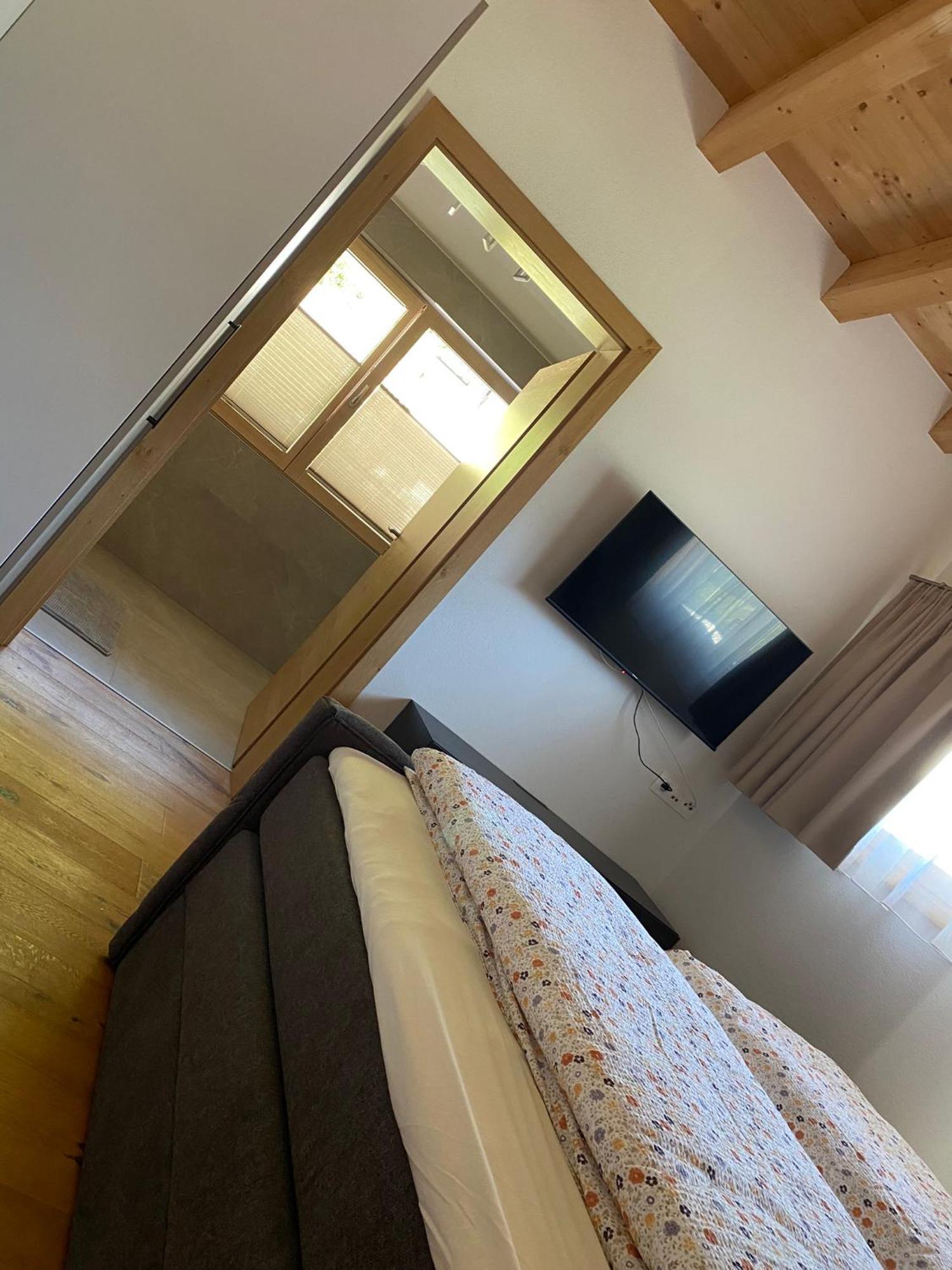 צל אם צילר Sunside Apartment מראה חיצוני תמונה