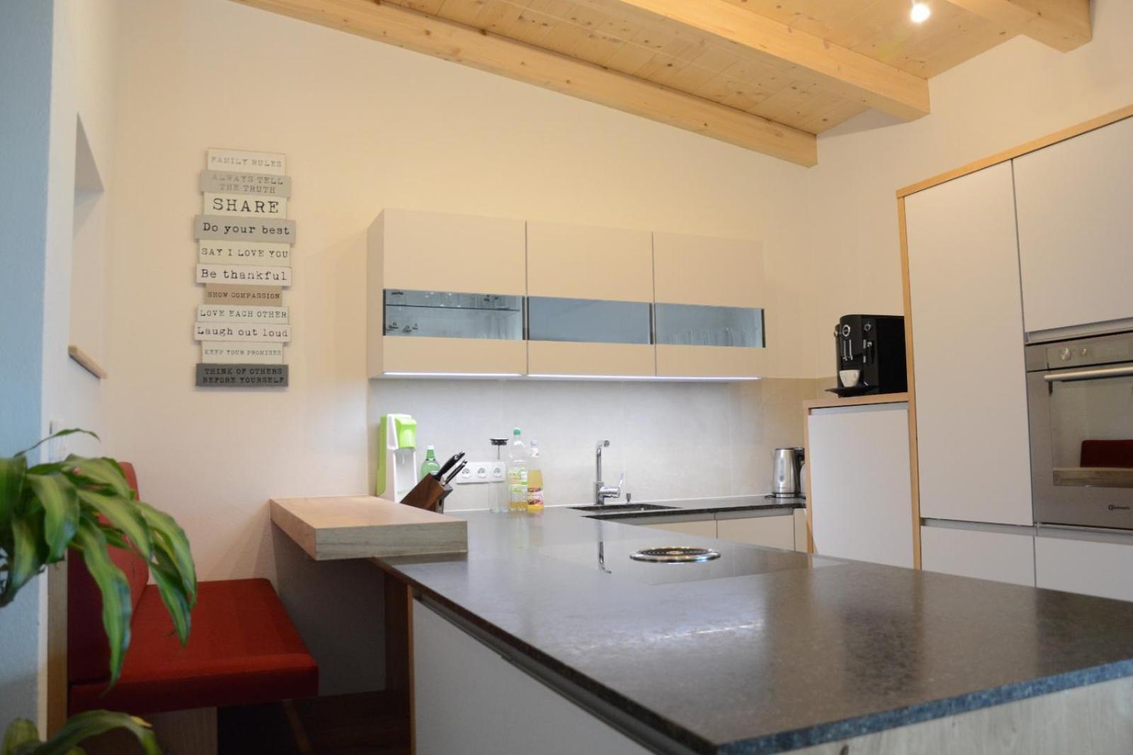 צל אם צילר Sunside Apartment מראה חיצוני תמונה